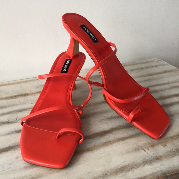 Chic Nine West sandal - like new - Picture 5 of 7